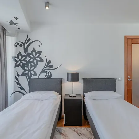 Apartment Airhome - Library *